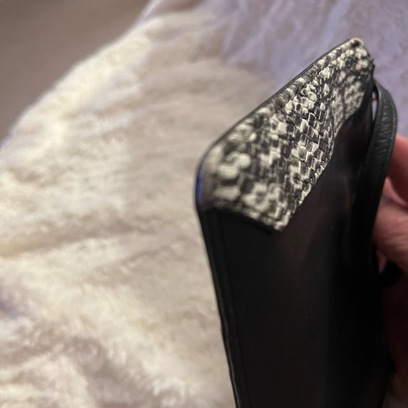 Cole Haan Black Leather and Snakeskin- like Clutch 71/2x5 - Picture 9 of 10